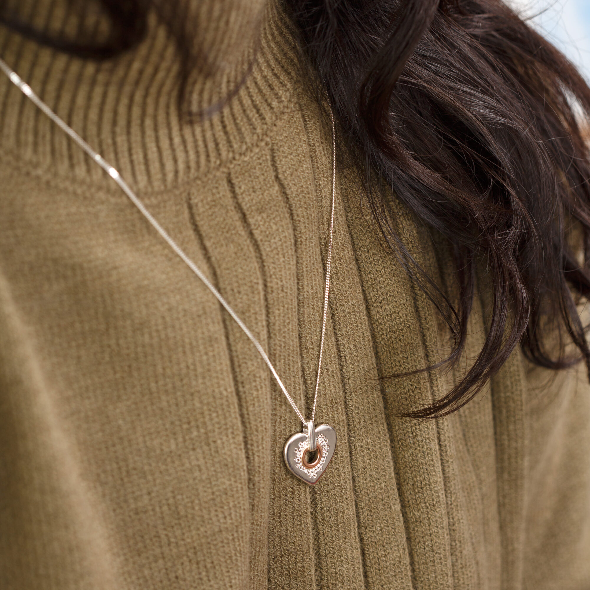 Pendant 04